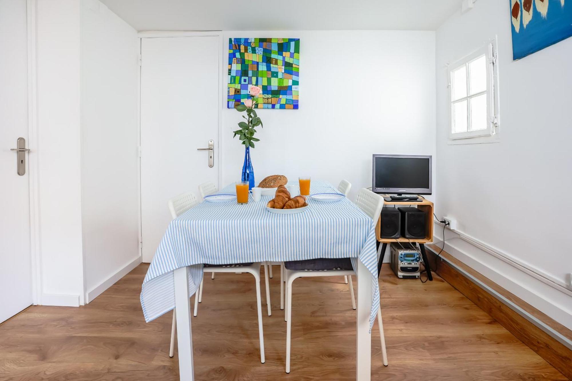 Cozy 3 Bedroom Apt In Lively Bairro Alto Лиссабон Экстерьер фото